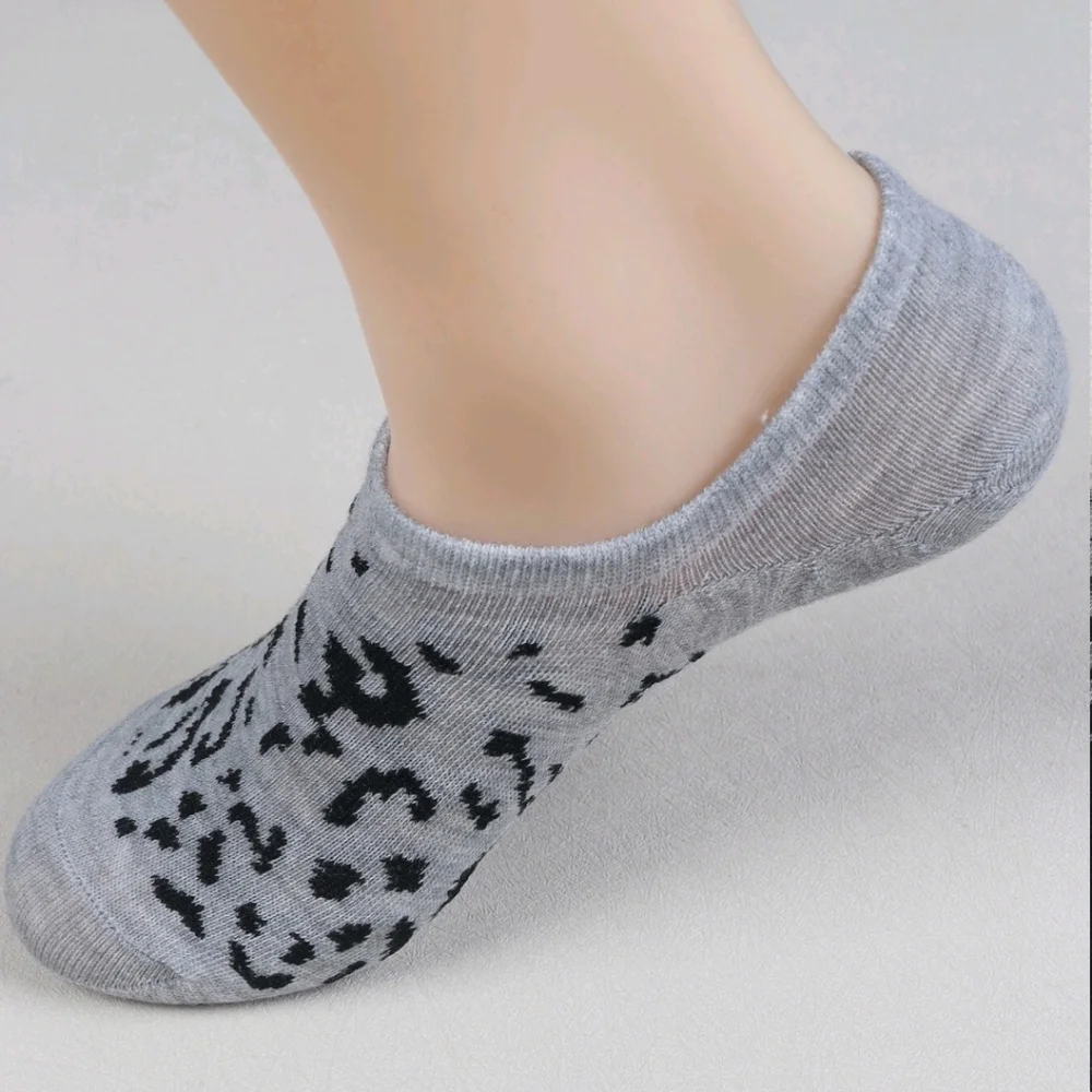 🍉5 for $25* Leopard Print No-Show Socks